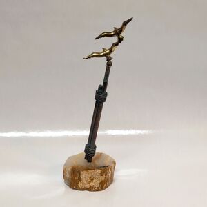 Seagulls in flight metal onyx artist sculptor signed DeMott Vintage